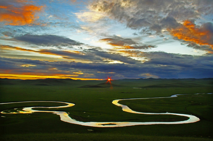 “莫尔格勒河夕阳.jpg